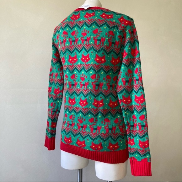 33 Degrees | Ugly Christmas Grumpy Cat Elf Bell Sweater - Picture 3 of 8